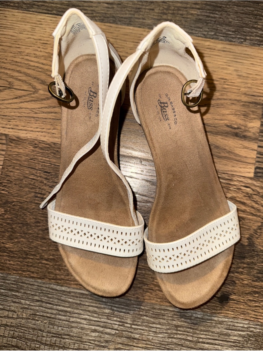 G.H. Bass Wendy White & Cork
Wedge Sandals Size 7.5 Women's